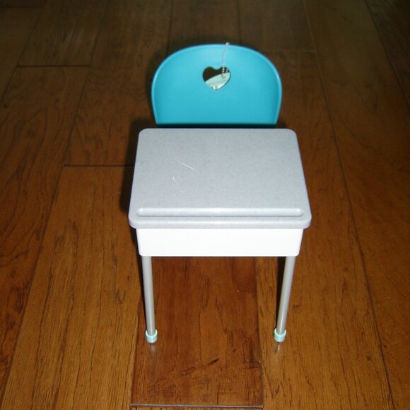 My Life As Student Desk for 18" Dolls, New with Tag - Picture 3 of 4